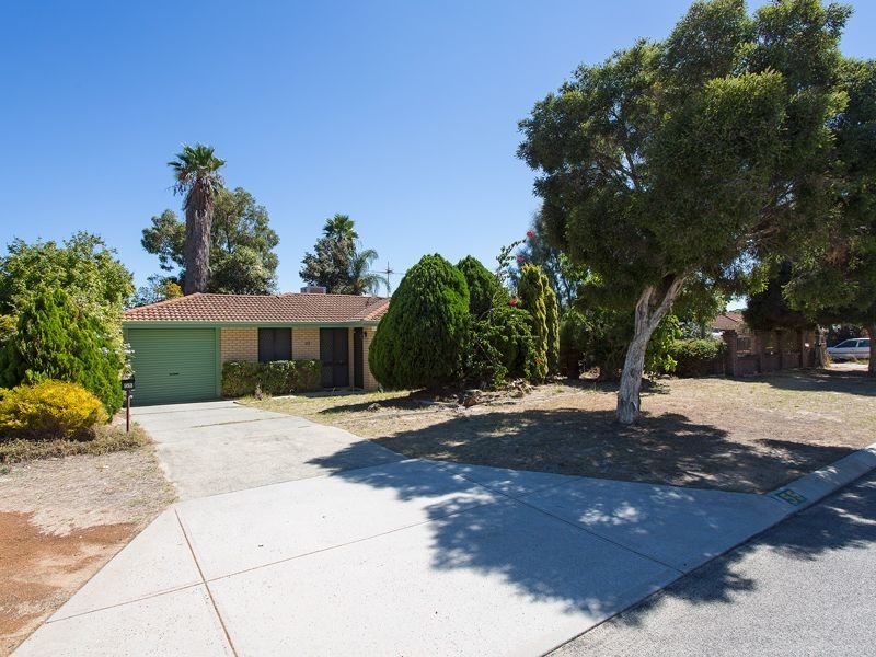 55 Redcliffe Avenue, Balga WA 6061