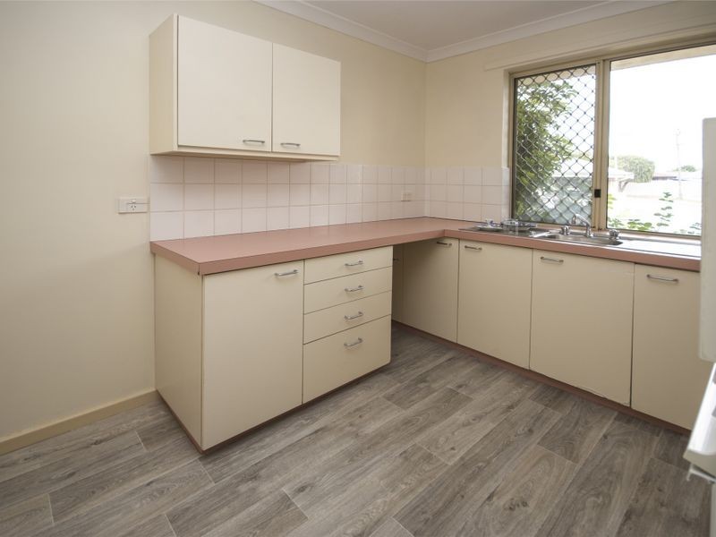 2/1 Camberwell Road, Balga WA 6061