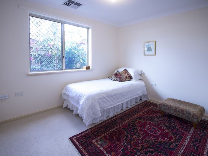 2/1 Camberwell Road, Balga WA 6061