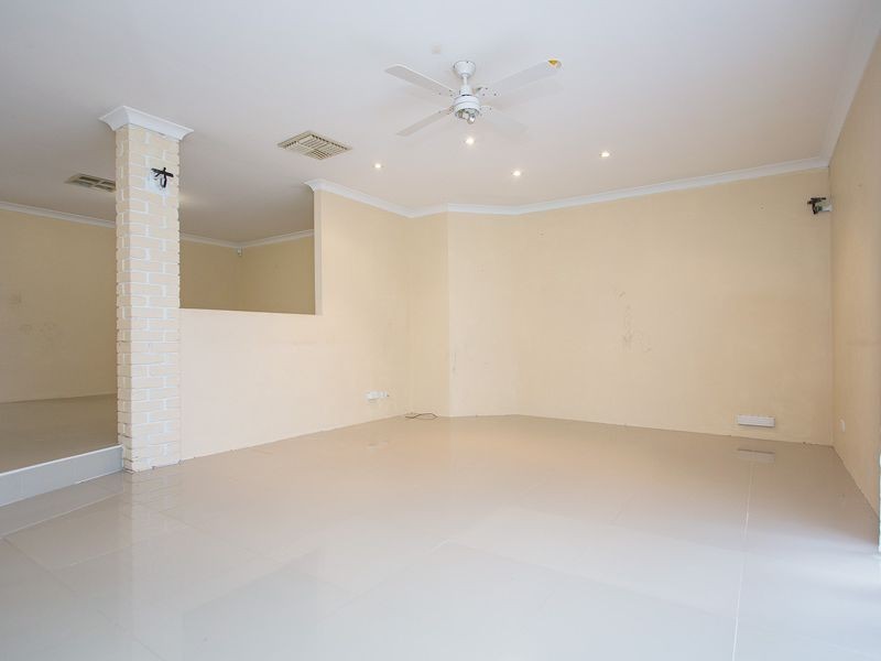 3 Tarakan Heights, Marangaroo WA 6064