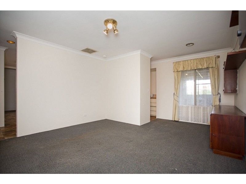 4 Vallack Grove, Mirrabooka WA 6061