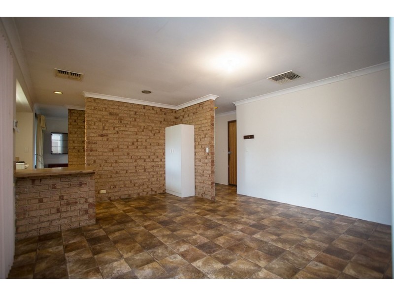 4 Vallack Grove, Mirrabooka WA 6061