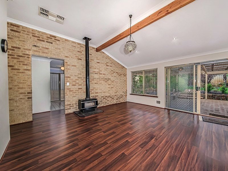 8 Rhine Crescent, Beechboro WA 6063