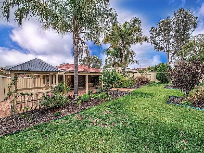 8 Rhine Crescent, Beechboro WA 6063