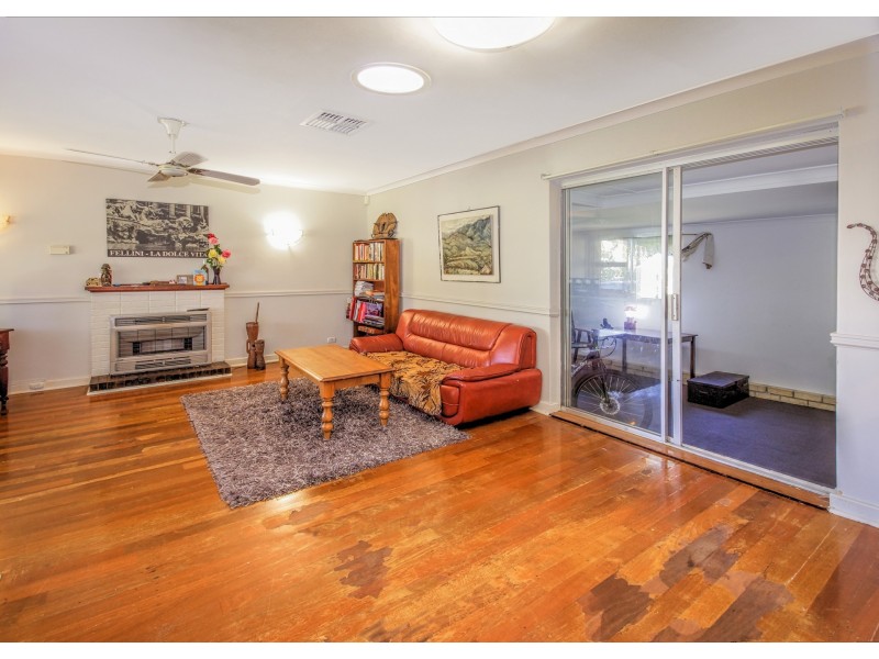 96 Culloton Crescent, Balga WA 6061