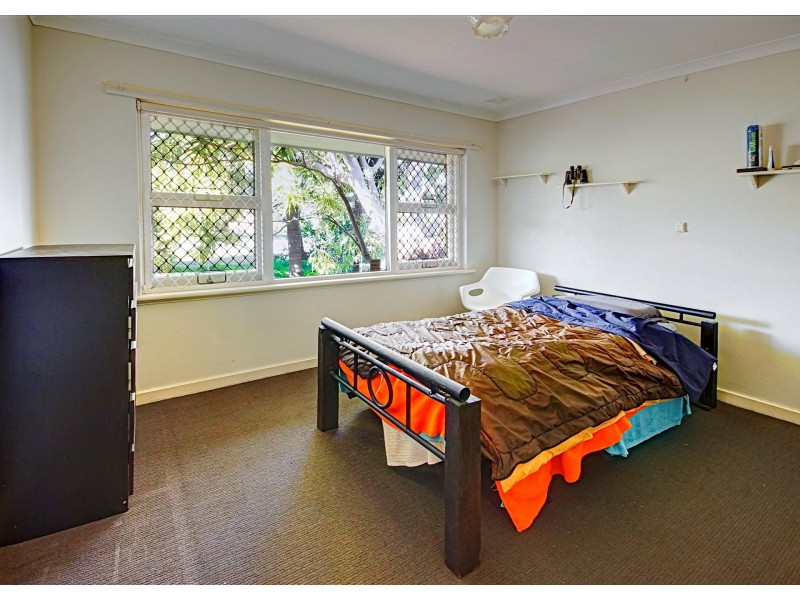 96 Culloton Crescent, Balga WA 6061