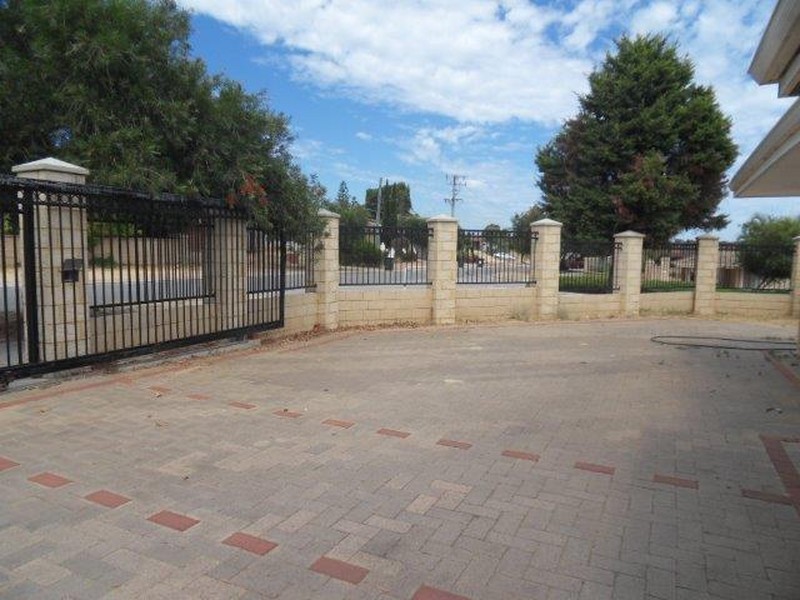 2 Snowdrop Retreat, Mirrabooka WA 6061