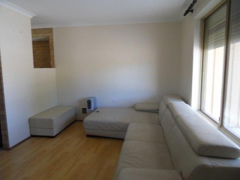 2 Snowdrop Retreat, Mirrabooka WA 6061