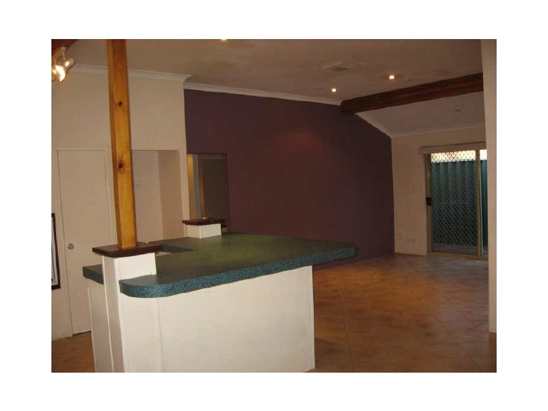 18 Yeates Lane, Stratton WA 6056