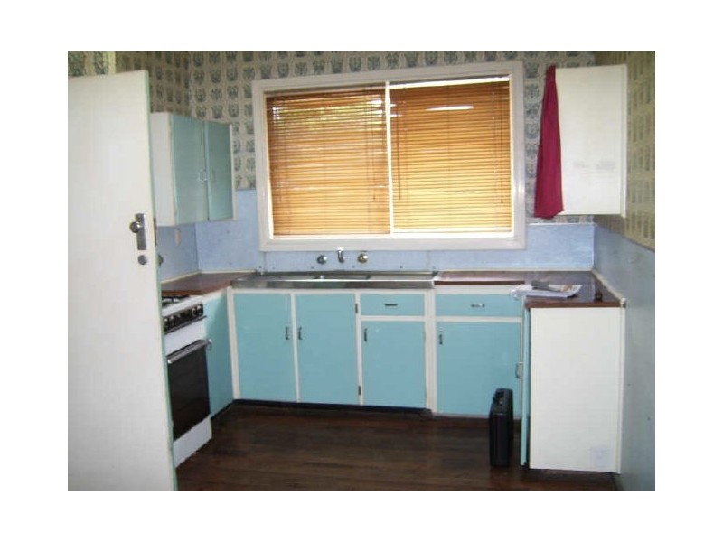 6 Medhurst Crescent, Nollamara WA 6061