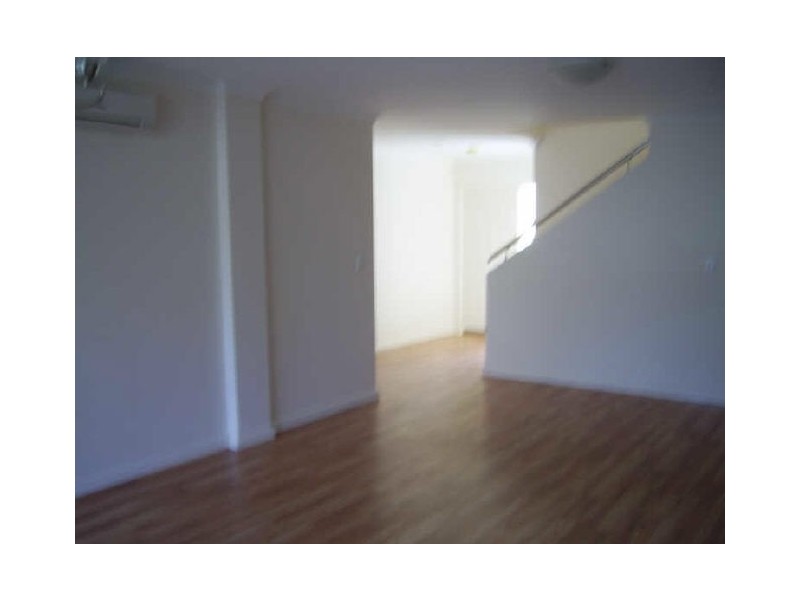 b/14 Newbury Street, Balga WA 6061