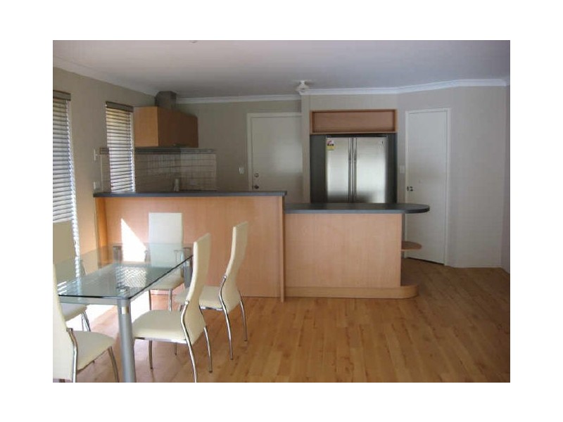 26 Trentbridge Avenue, Madeley WA 6065