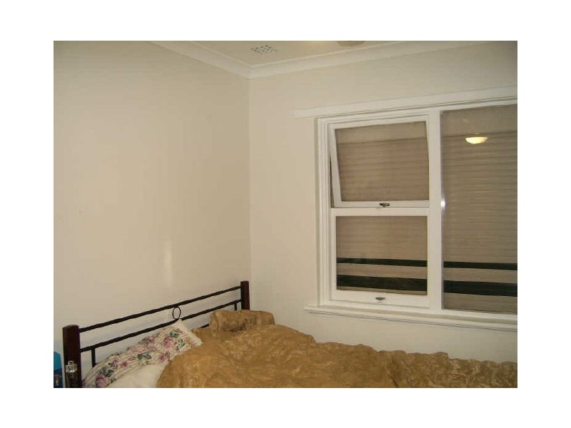 16 Kingsfold Street, Balga WA 6061