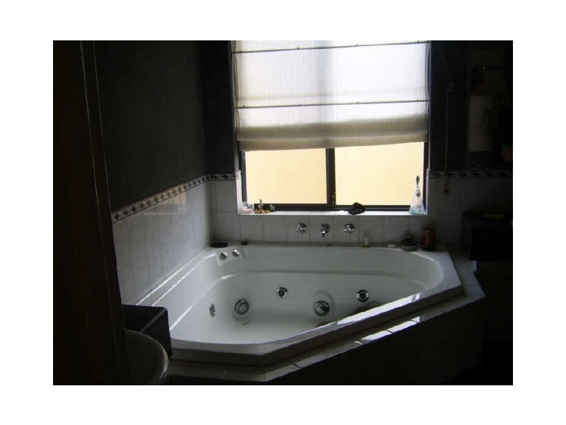 16 Raeburn Crescent, Landsdale WA 6065