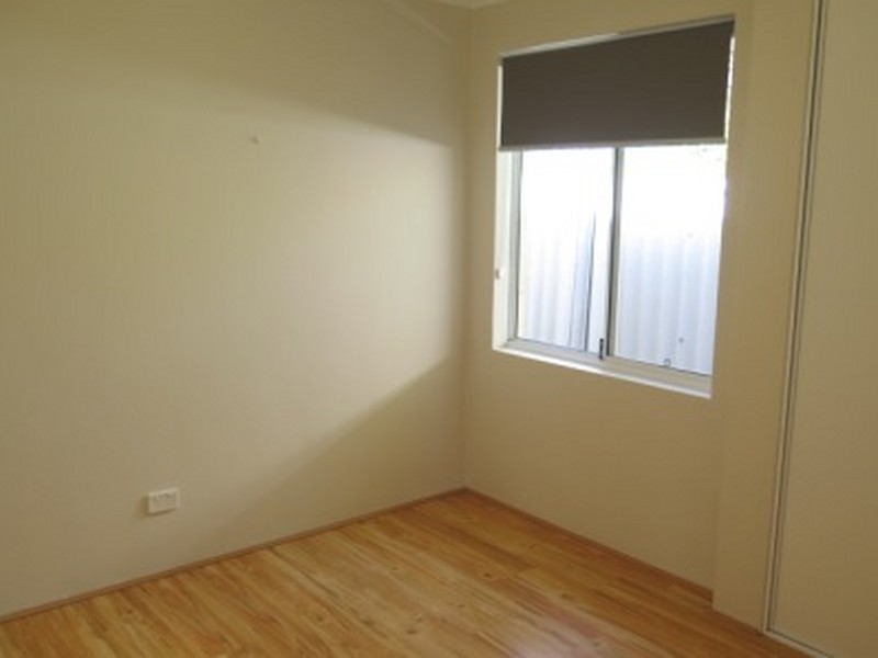 8A Loughton Way, Balga WA 6061