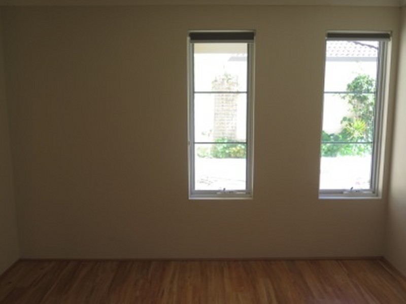 8A Loughton Way, Balga WA 6061