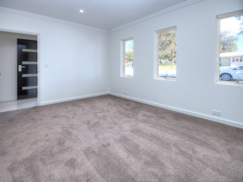 25A Selhurst Way, Balga WA 6061