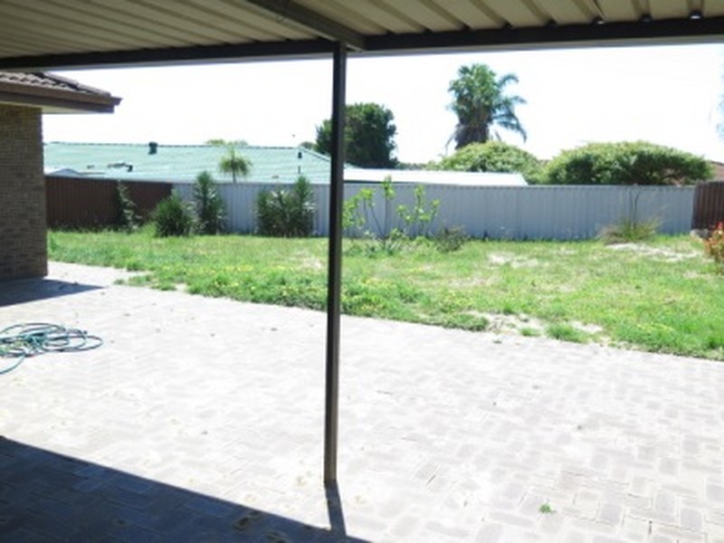 5 Cedar Court, Mirrabooka WA 6061