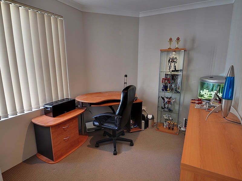 B/18 Rotherfield Road, Westminster WA 6061