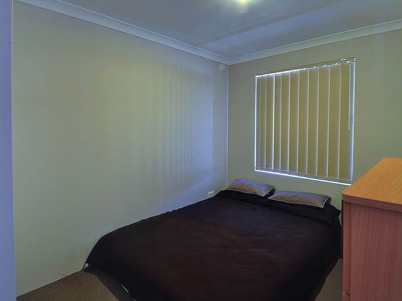 B/18 Rotherfield Road, Westminster WA 6061