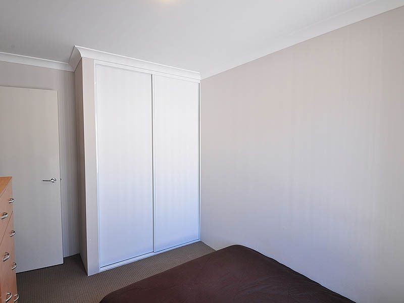 B/18 Rotherfield Road, Westminster WA 6061