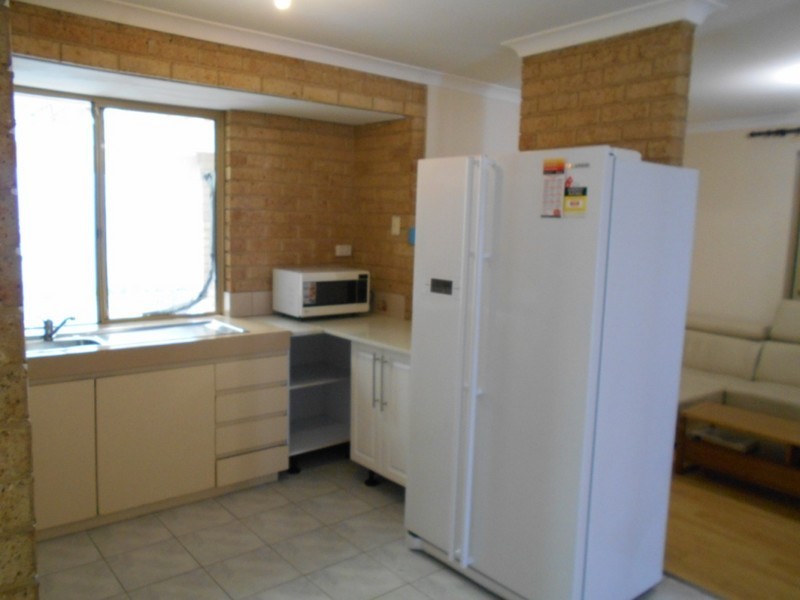 2 Snowdrop Retreat, Mirrabooka WA 6061