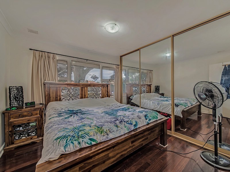 14 Heathcroft Road, Balga WA 6061