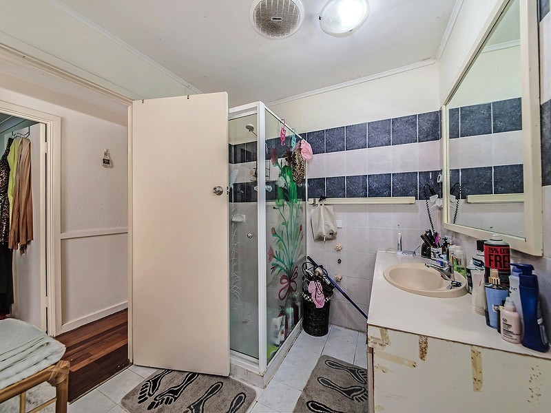 14 Heathcroft Road, Balga WA 6061