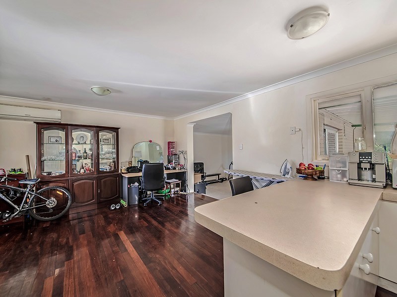 14 Heathcroft Road, Balga WA 6061