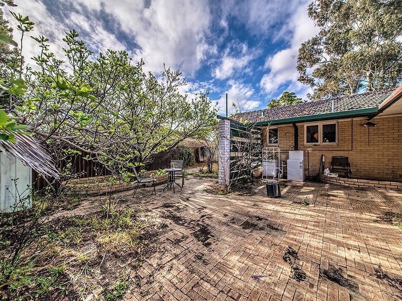 14 Heathcroft Road, Balga WA 6061