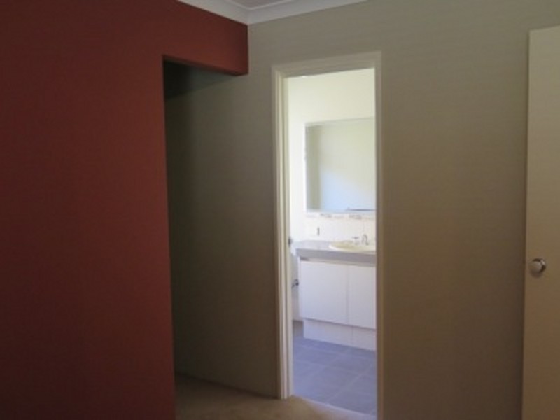 26 Trent Bridge Avenue, Madeley WA 6065