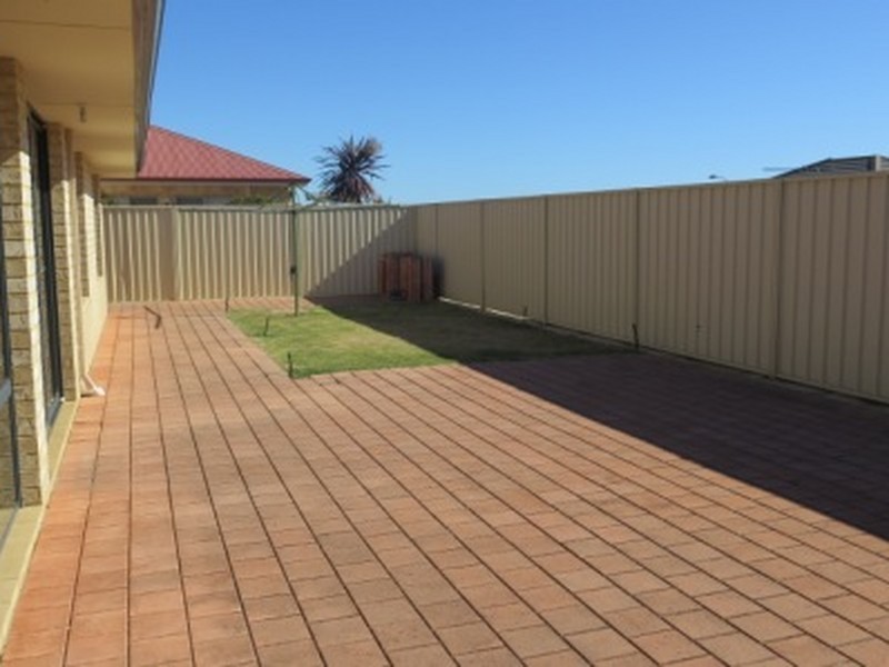 26 Trent Bridge Avenue, Madeley WA 6065