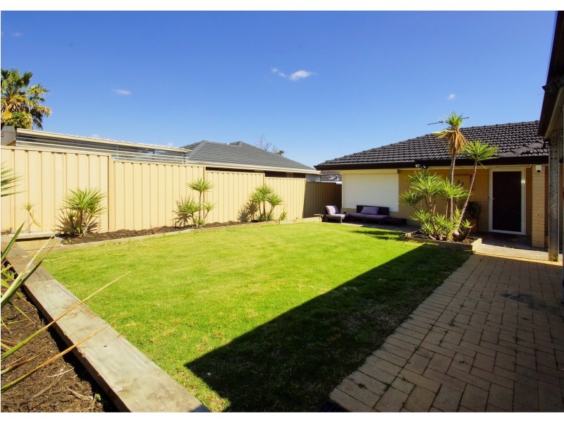 32 Favell Way, Balga WA 6061