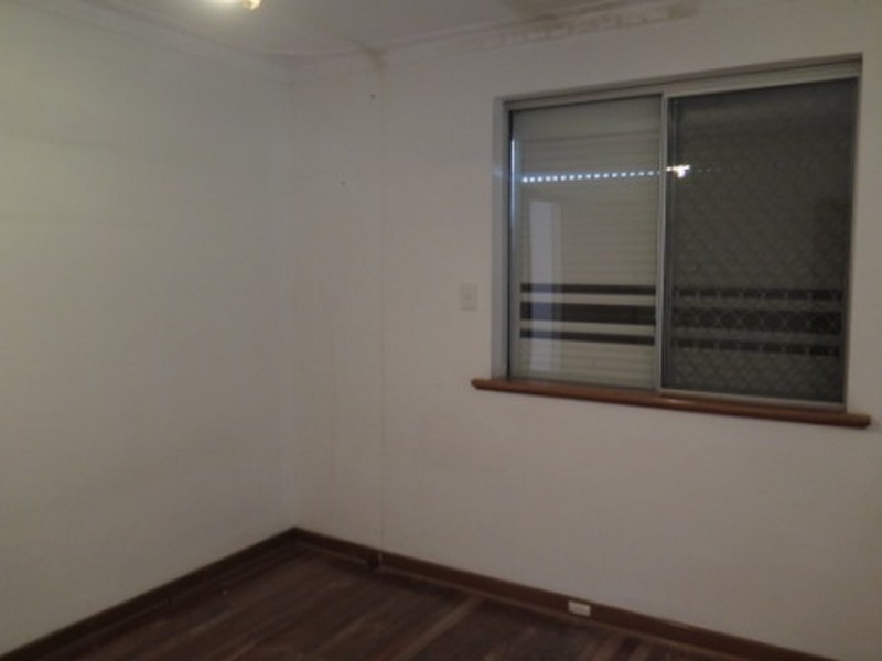 11 Hepburn Way, Balga WA 6061