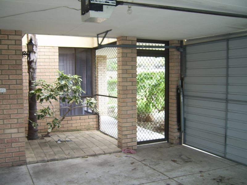 20 Avila Way, Alexander Heights WA 6064