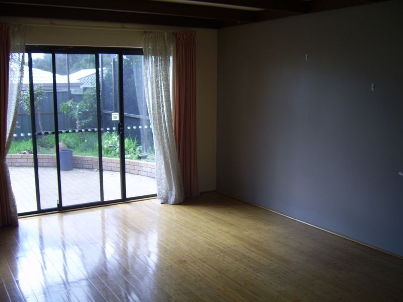 20 Avila Way, Alexander Heights WA 6064