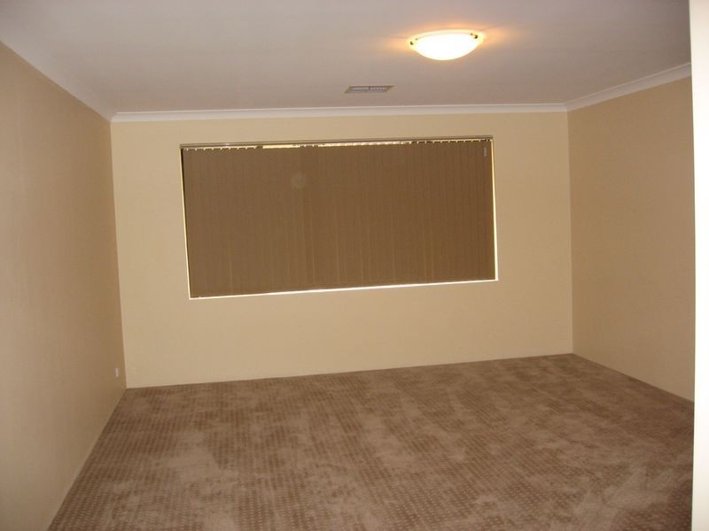 4 Lavally way, Darch WA 6065