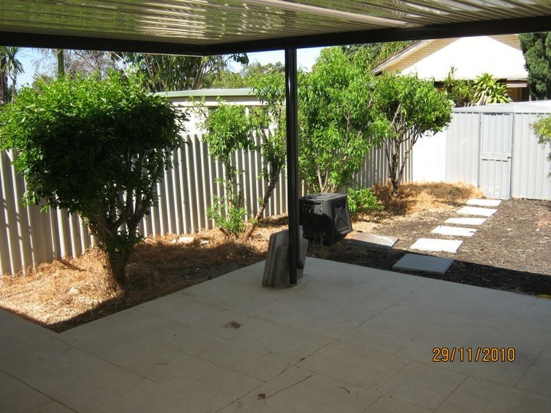 A/15 Buntine Way, Girrawheen WA 6064