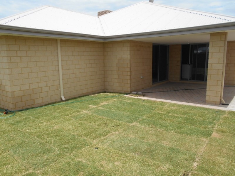 5 Limetta Grove, Landsdale WA 6065