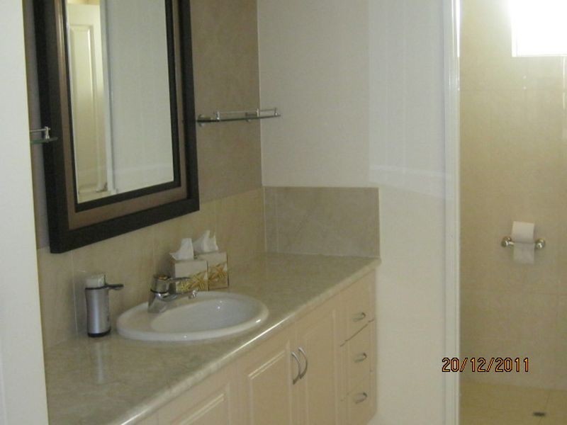 5 Bonfield drive, Landsdale WA 6065