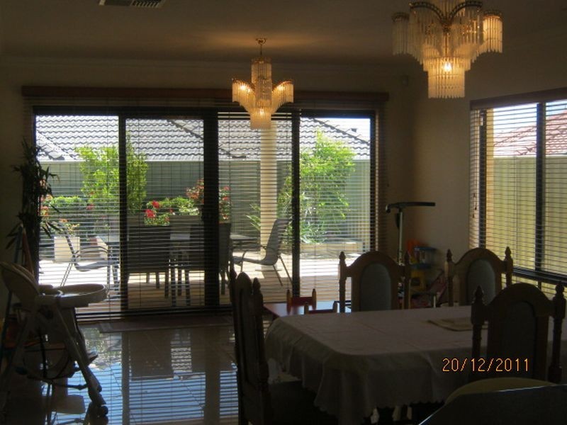 5 Bonfield drive, Landsdale WA 6065