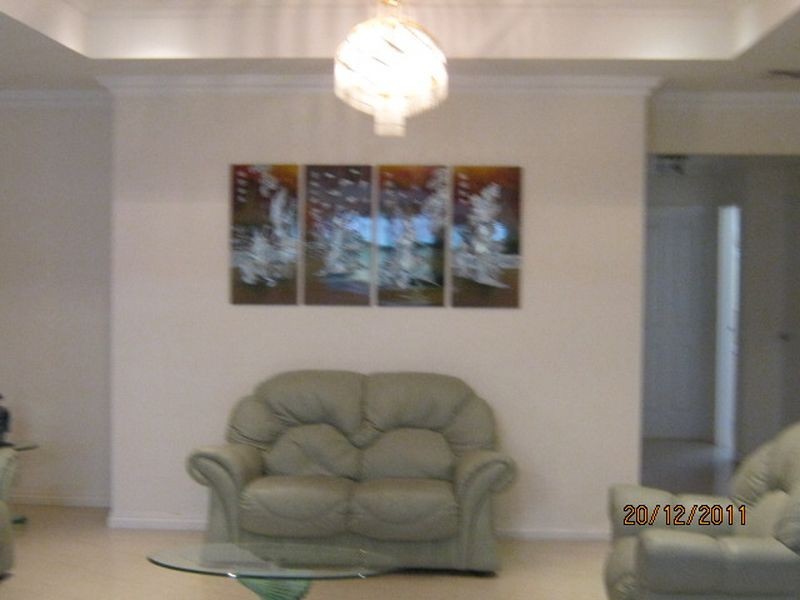 5 Bonfield drive, Landsdale WA 6065