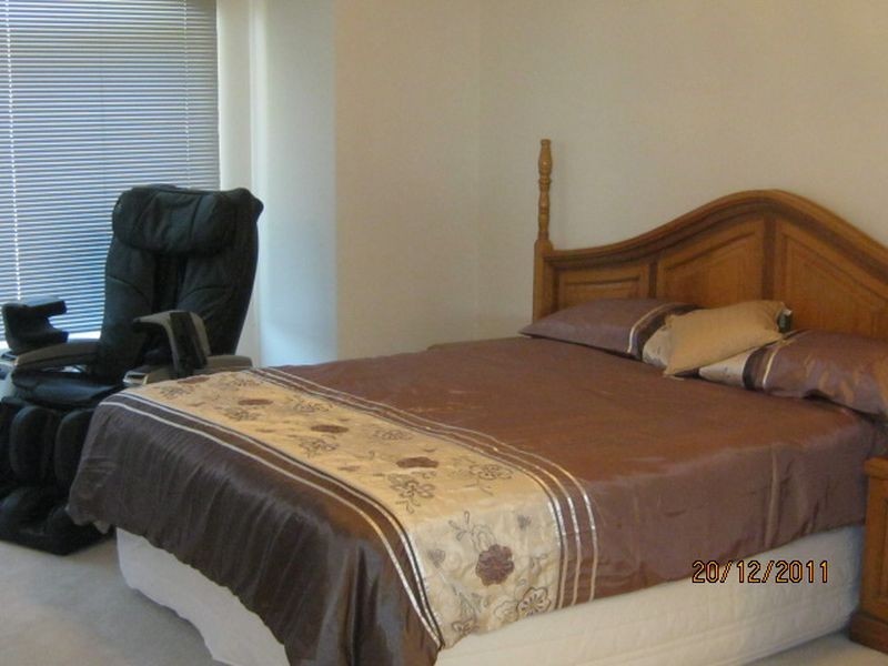 9 Regency Avenue, Madeley WA 6065