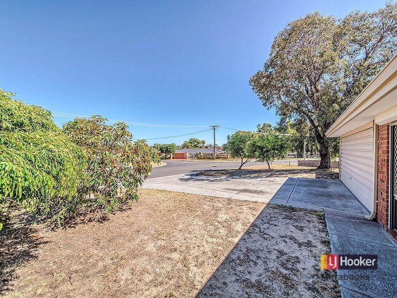 5 Snowberry Retreat, Mirrabooka WA 6061