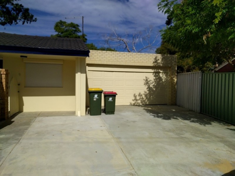 216 Ravenswood Drive, Nollamara WA 6061