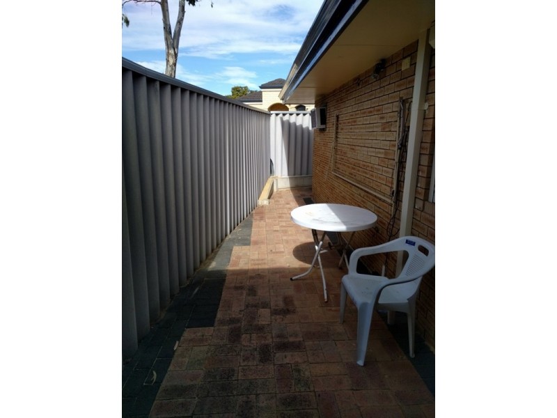 216 Ravenswood Drive, Nollamara WA 6061