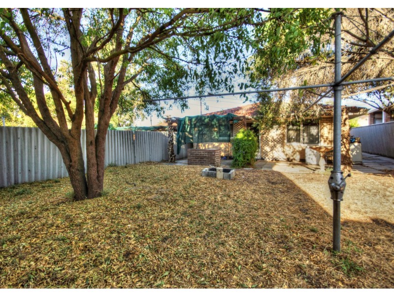 23 Selsfield Place, Balga WA 6061