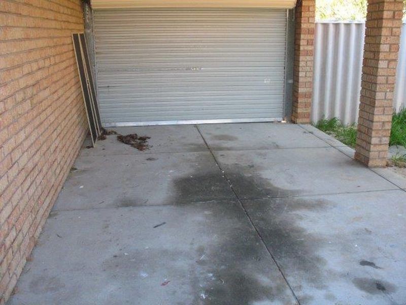 8 Hummingbird Gardens, Ballajura WA 6066