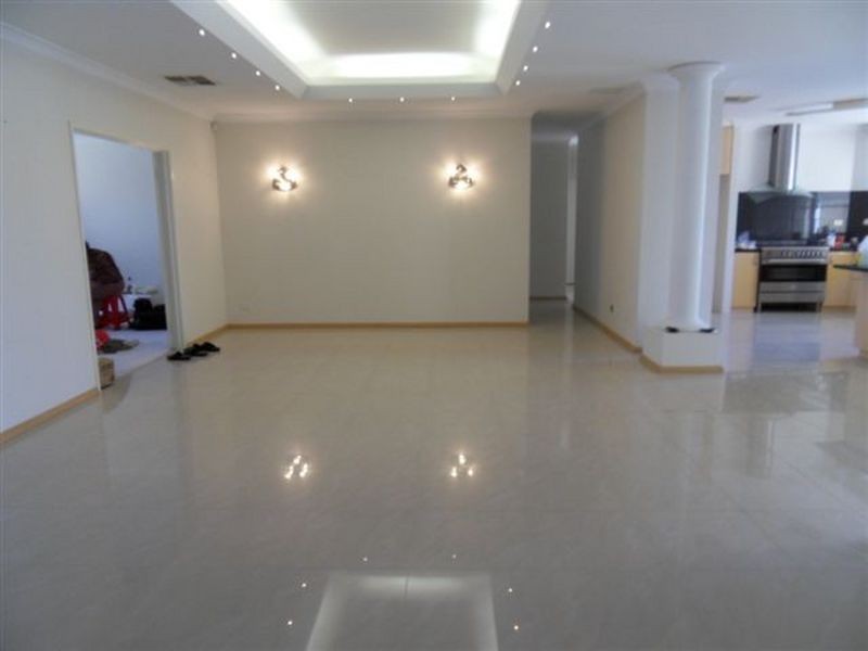 9 Regency Avenue, Madeley WA 6065