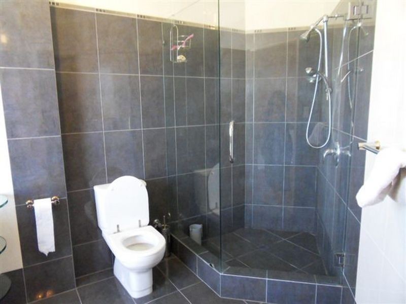 9 Regency Avenue, Madeley WA 6065